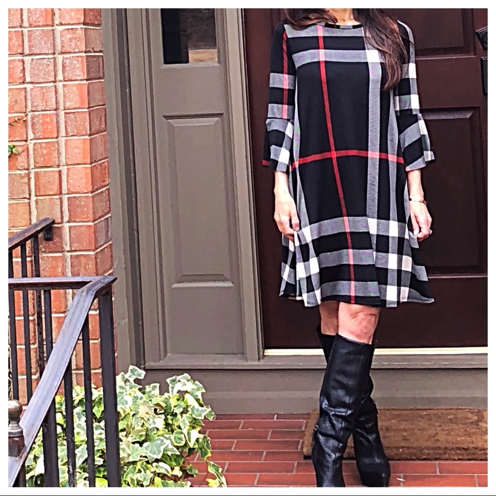 ✨LAST ONE✨Bell sleeves plaid pocket swing dress - Picture 7 of 8